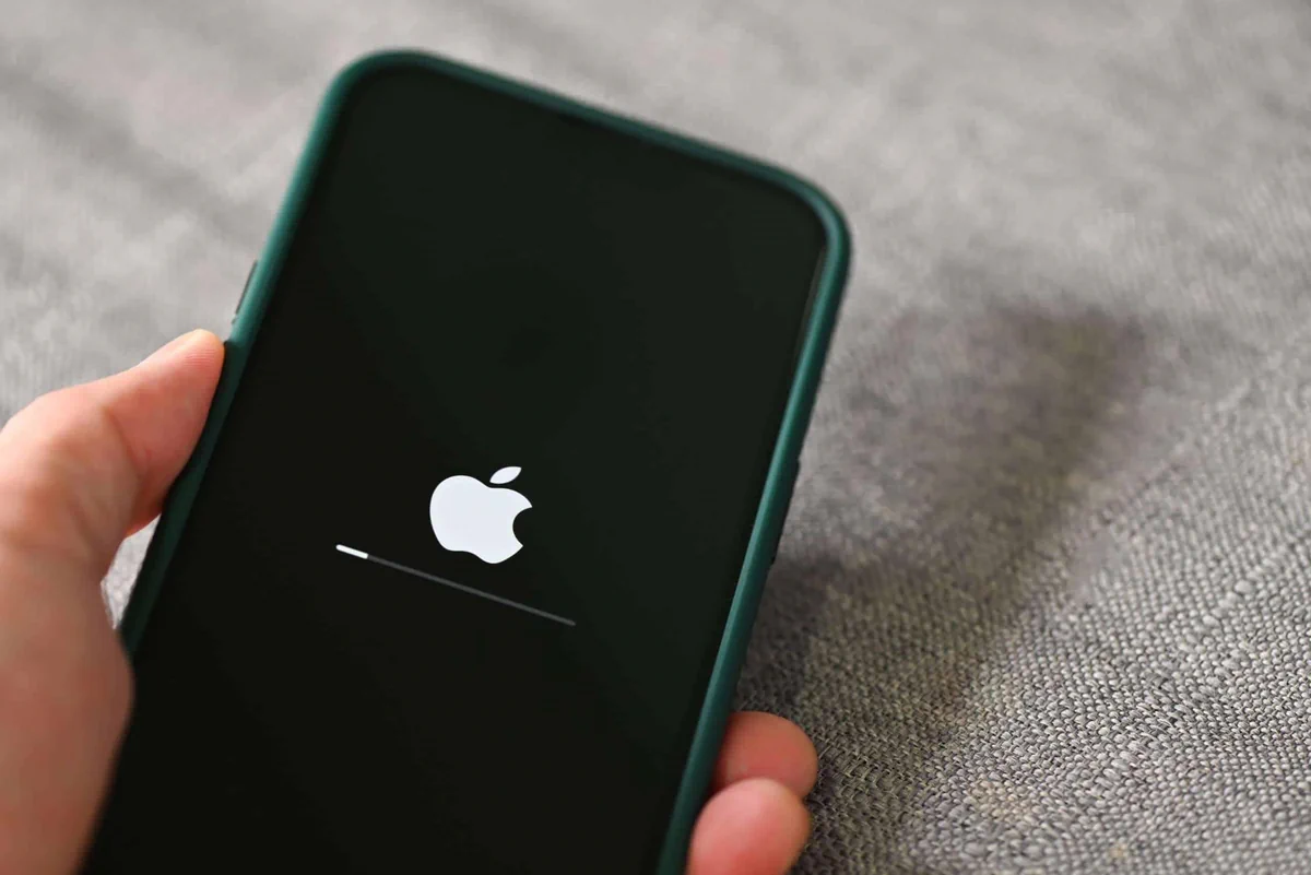 Éteindre son iPhone sans toucher l'écran : le guide ultime