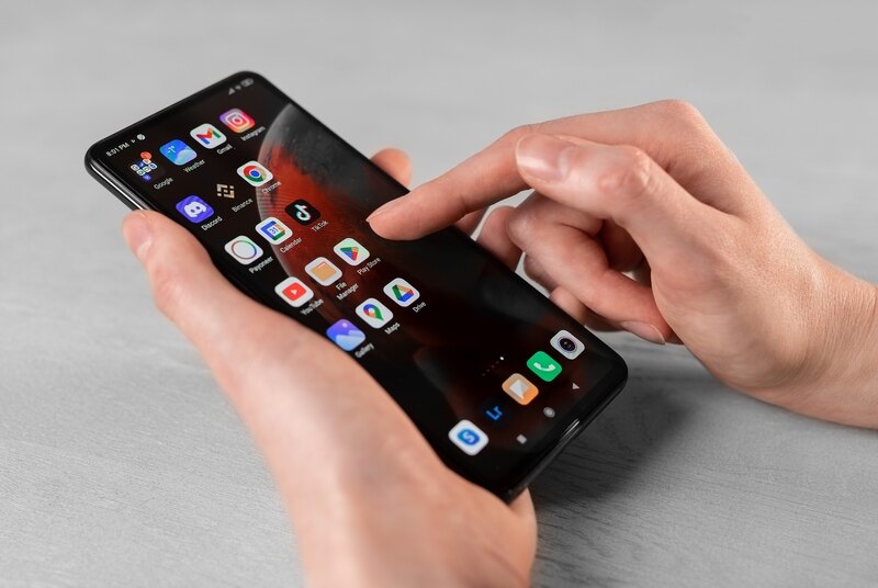 Google abandonne définitivement une fonctionnalité révolutionnaire d'Android que personne n'utilisait vraiment : découvrez pourquoi les Instant Apps disparaîtront en décembre 2025